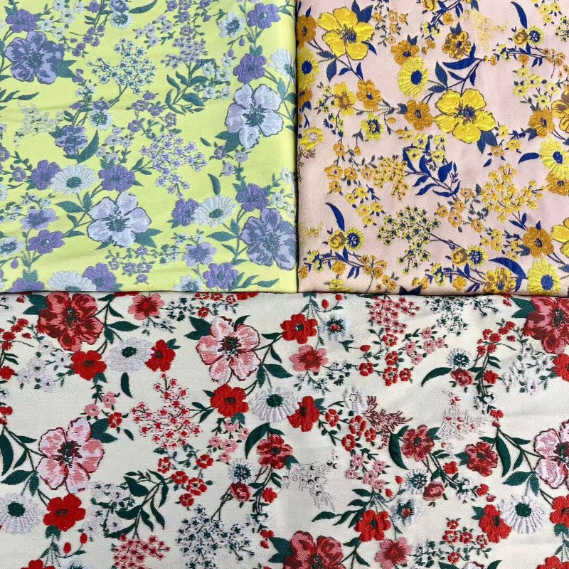 Red Small Floral Jacquard Fabr - огляд і ціна Vintage Sewing Textile